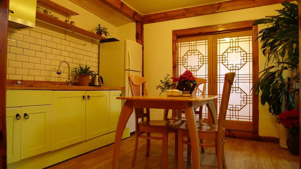 Hanok Guesthouse 202 Seoul Exterior photo